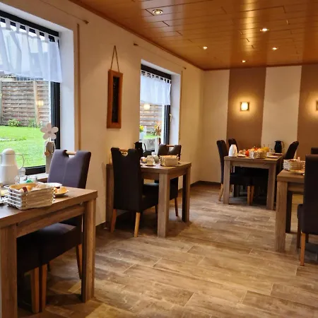 Gaestehaus Portugall Affittacamere Ellenz-Poltersdorf