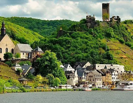 Gaestehaus Portugall Affittacamere Ellenz-Poltersdorf