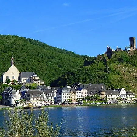 Gaestehaus Portugall Affittacamere Ellenz-Poltersdorf